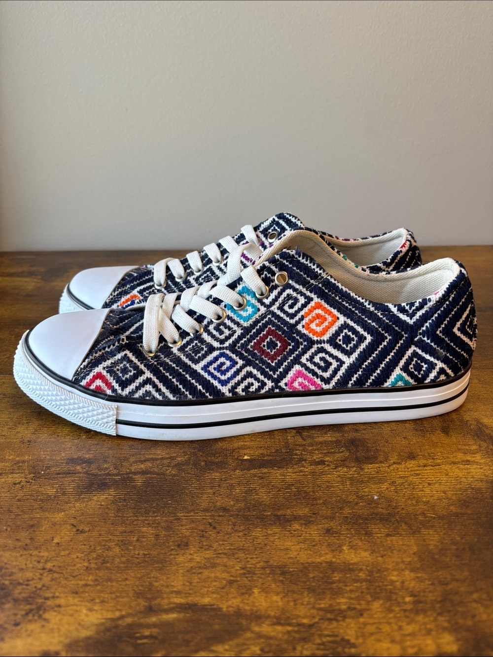 Electric Array Embroidered Low Top Canvas Sneakers - Black with Multicolor